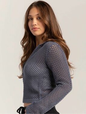 Aimage features an open crochet knit design with drop shoulders Gray L